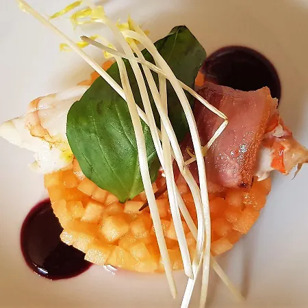 Isulella & Restaurant 酒店 4*