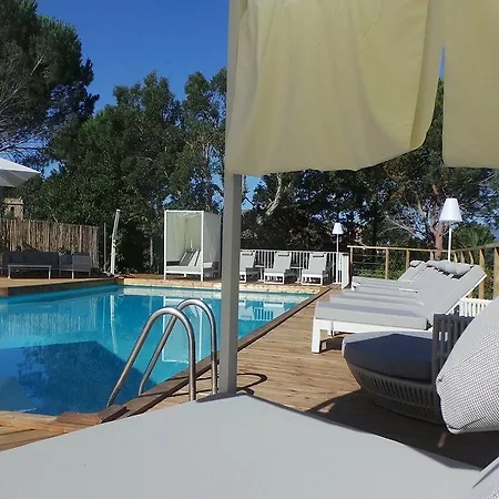 酒店 Isulella & Restaurant 4*