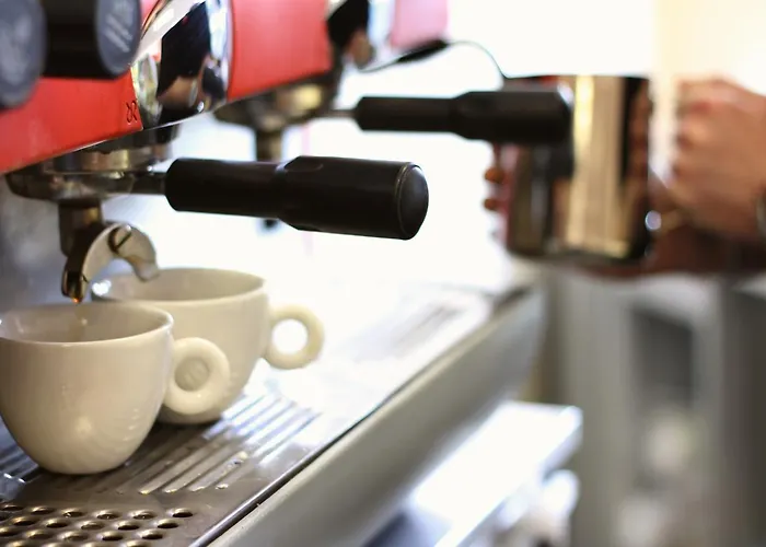 Isulella & Restaurant 호텔