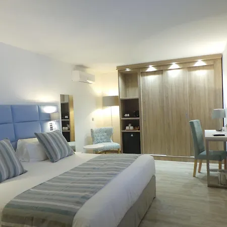 Isulella & Restaurant Ξενοδοχείο 4*