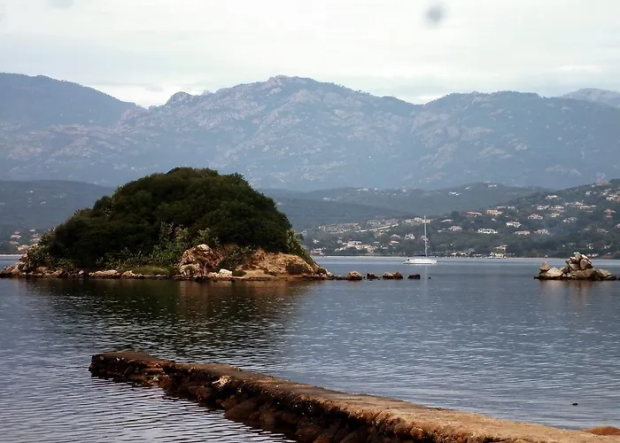 Isulella & Restaurant Hotel