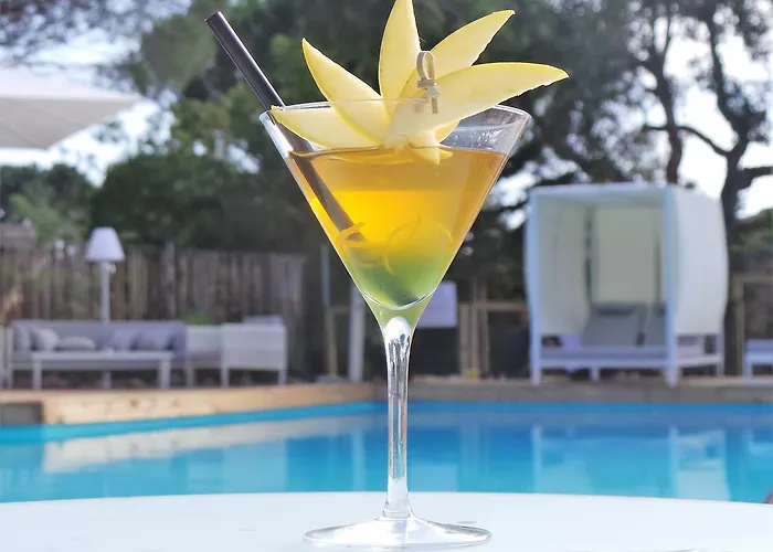 Isulella & Restaurant فندق بورتو فيكشْيو