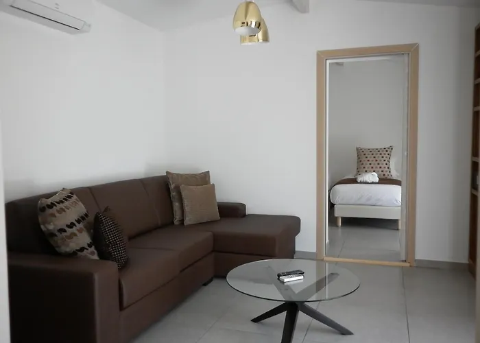 فندق Isulella & Restaurant بورتو فيكشْيو