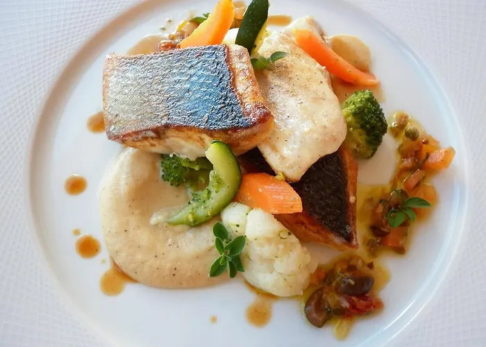 فندق Isulella & Restaurant